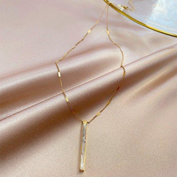 Ladies Stunning 18K Gold Plated Raise The Bar Necklace - Picture 2 of 3